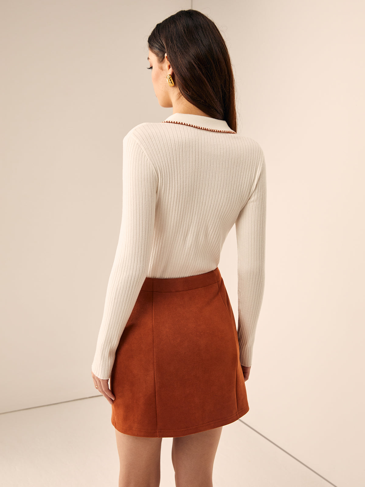 Eleganza knitted top with embroidery border