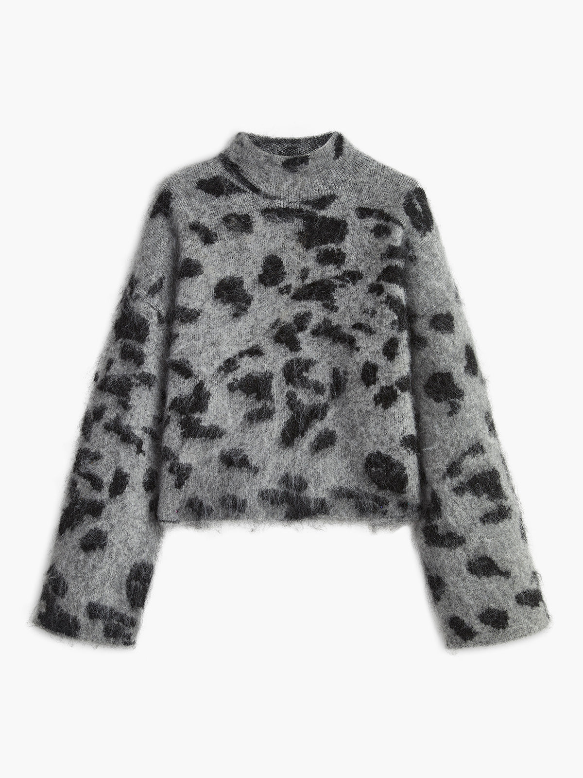 Luxurious fluffy knit with animal print