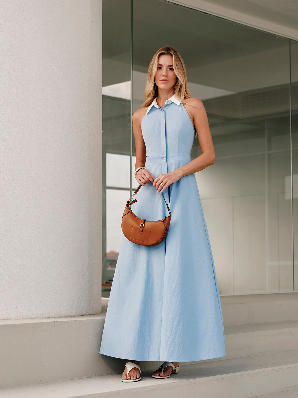Eleganza Mouwloze Jurk met Knoopsluiting
