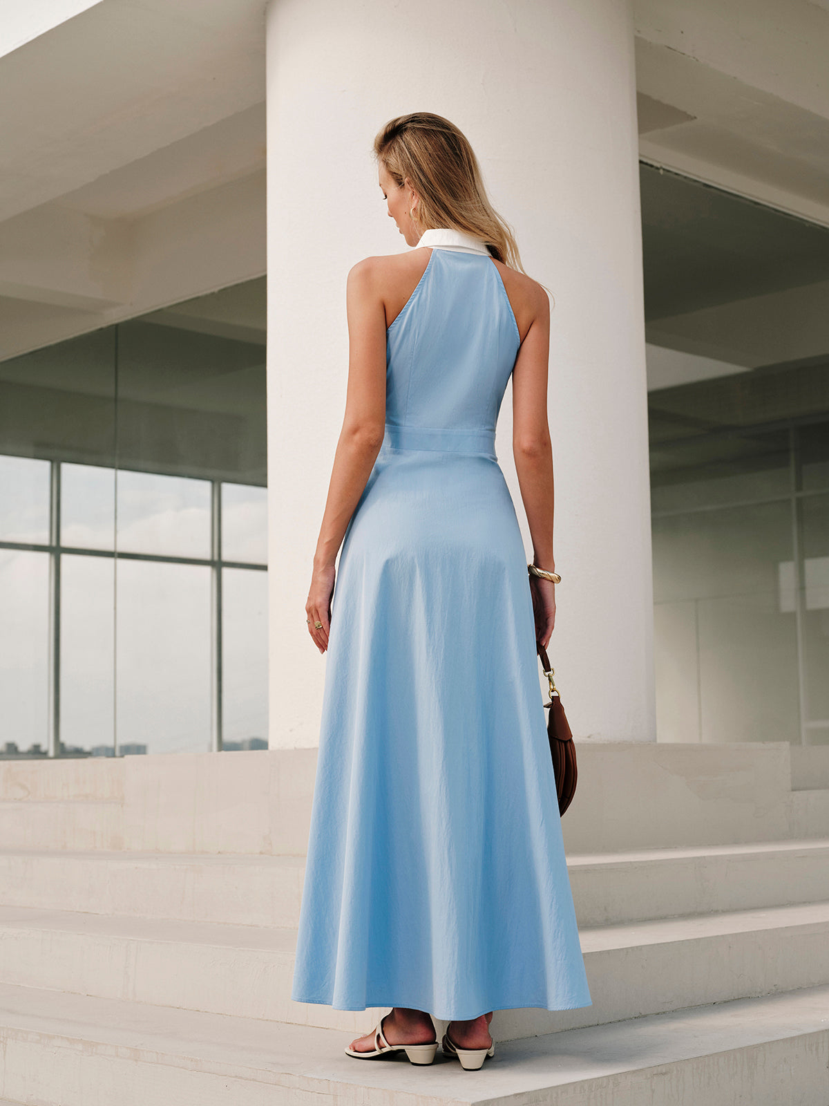 Eleganza Mouwloze Jurk met Knoopsluiting