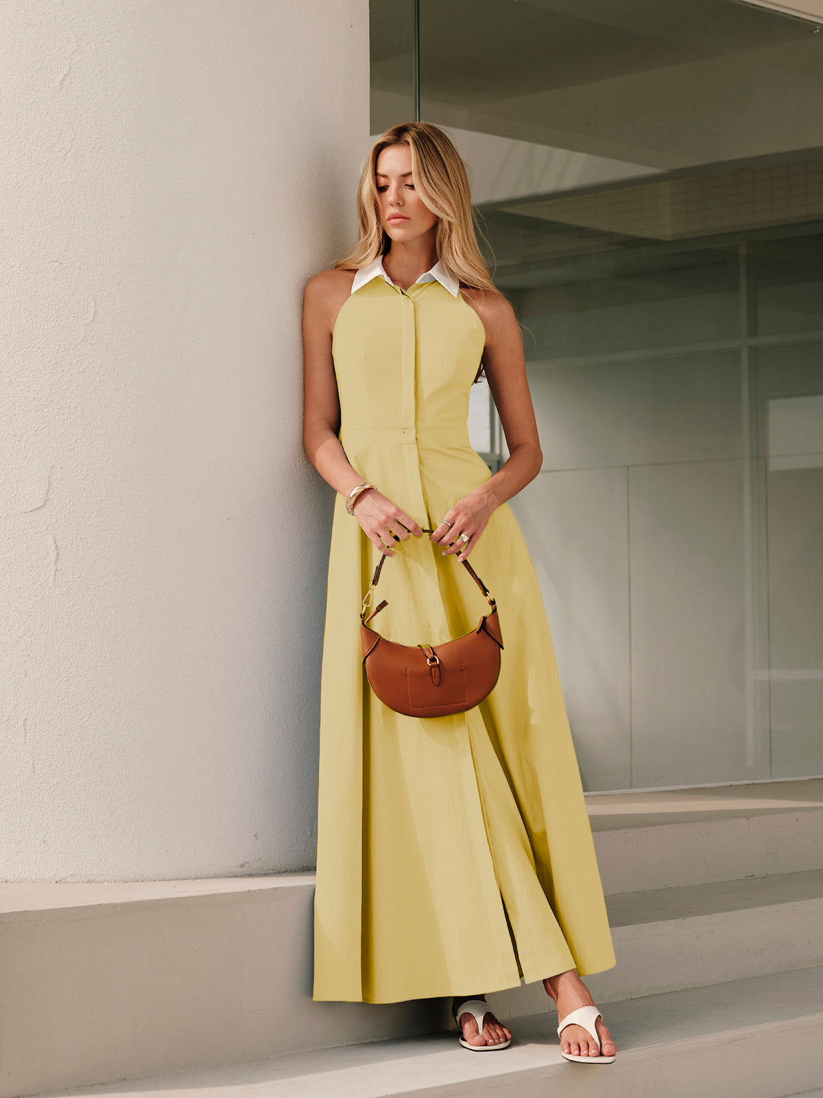 Eleganza Mouwloze Jurk met Knoopsluiting