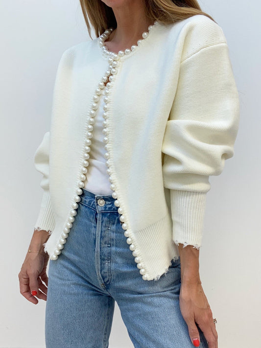 Luxurious pearl cardigan with pearls 