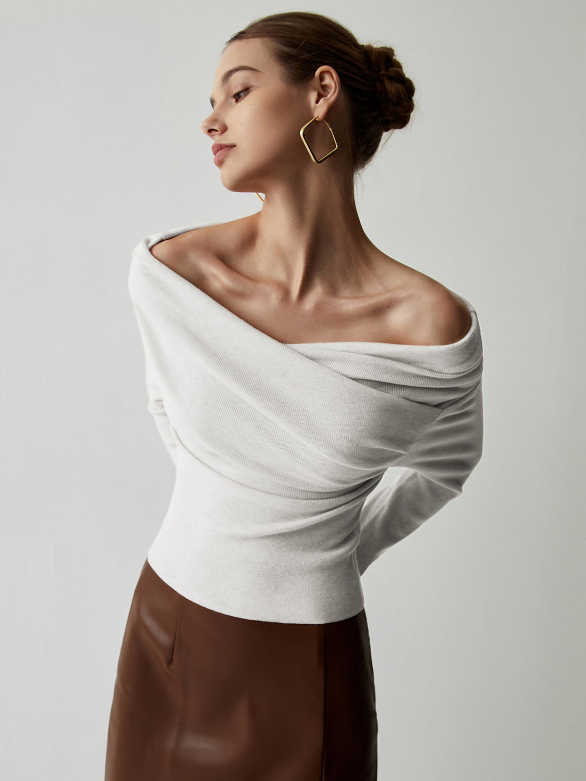Bella Luxe off-shoulder knitted top 