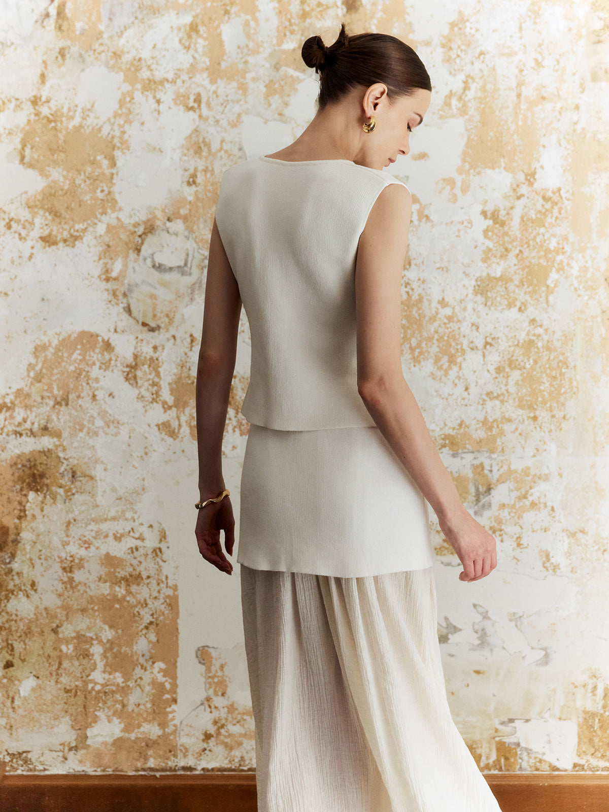 Luxknit plain vest 