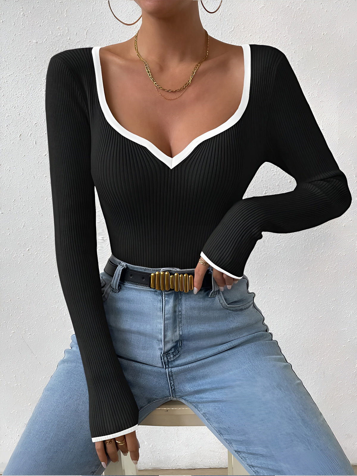 Seductive knitted top 