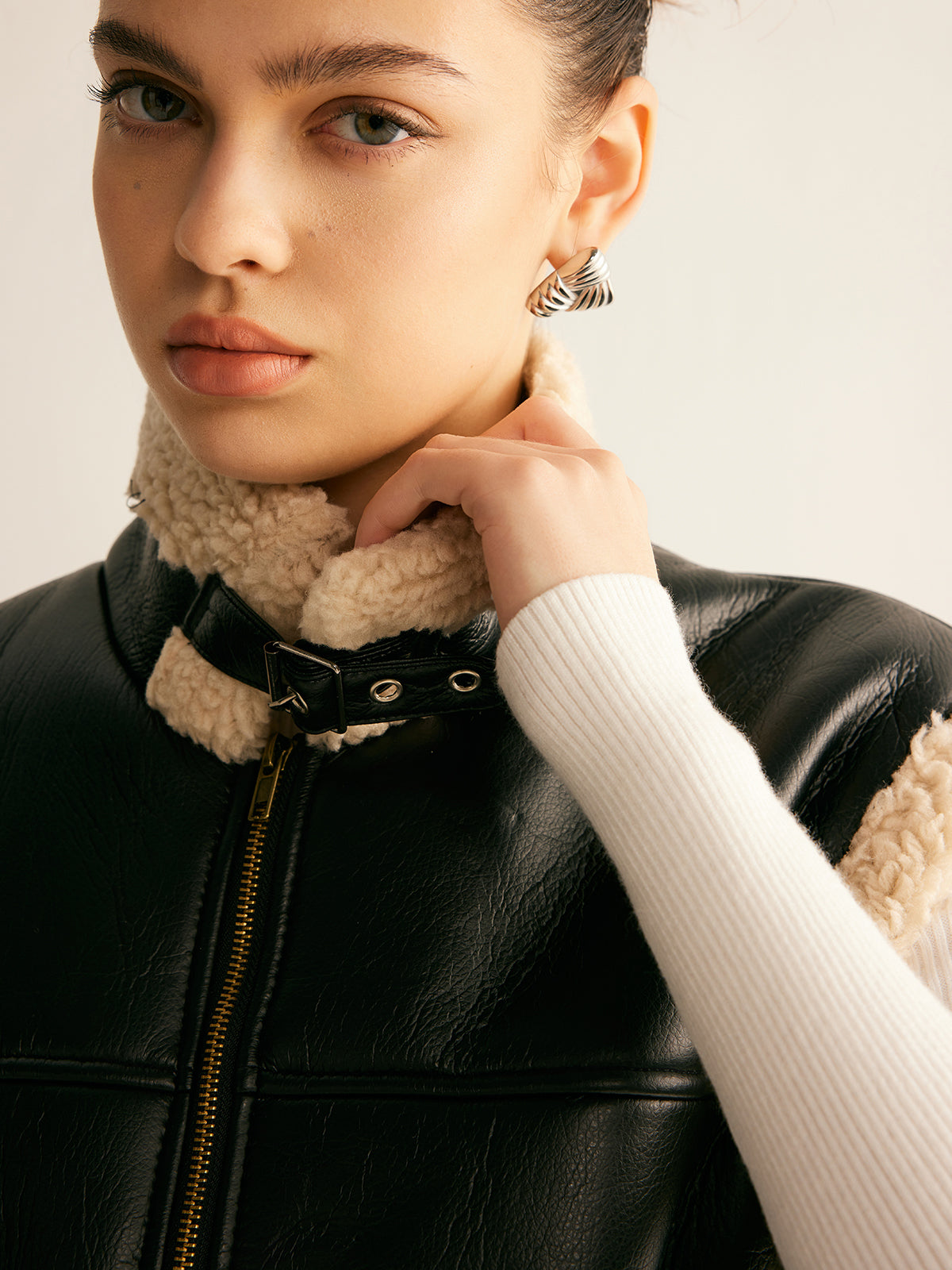 Luxurious teddy bodywarmer with teddy lining 
