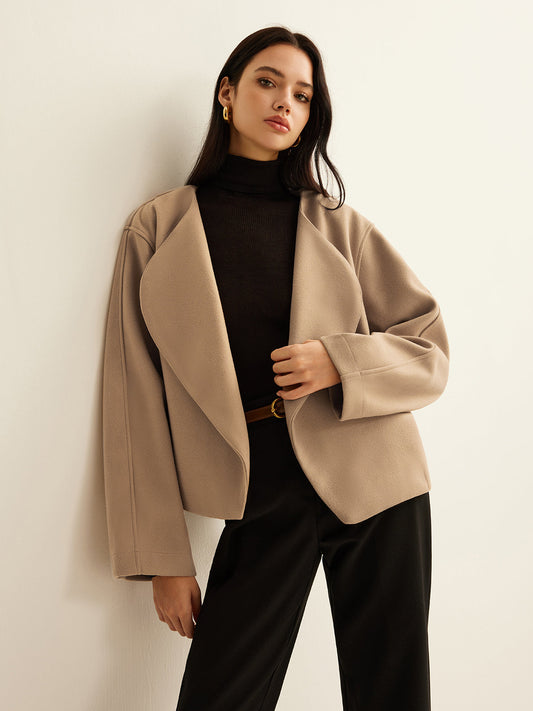 Minimalista blazer with elegant lapels 