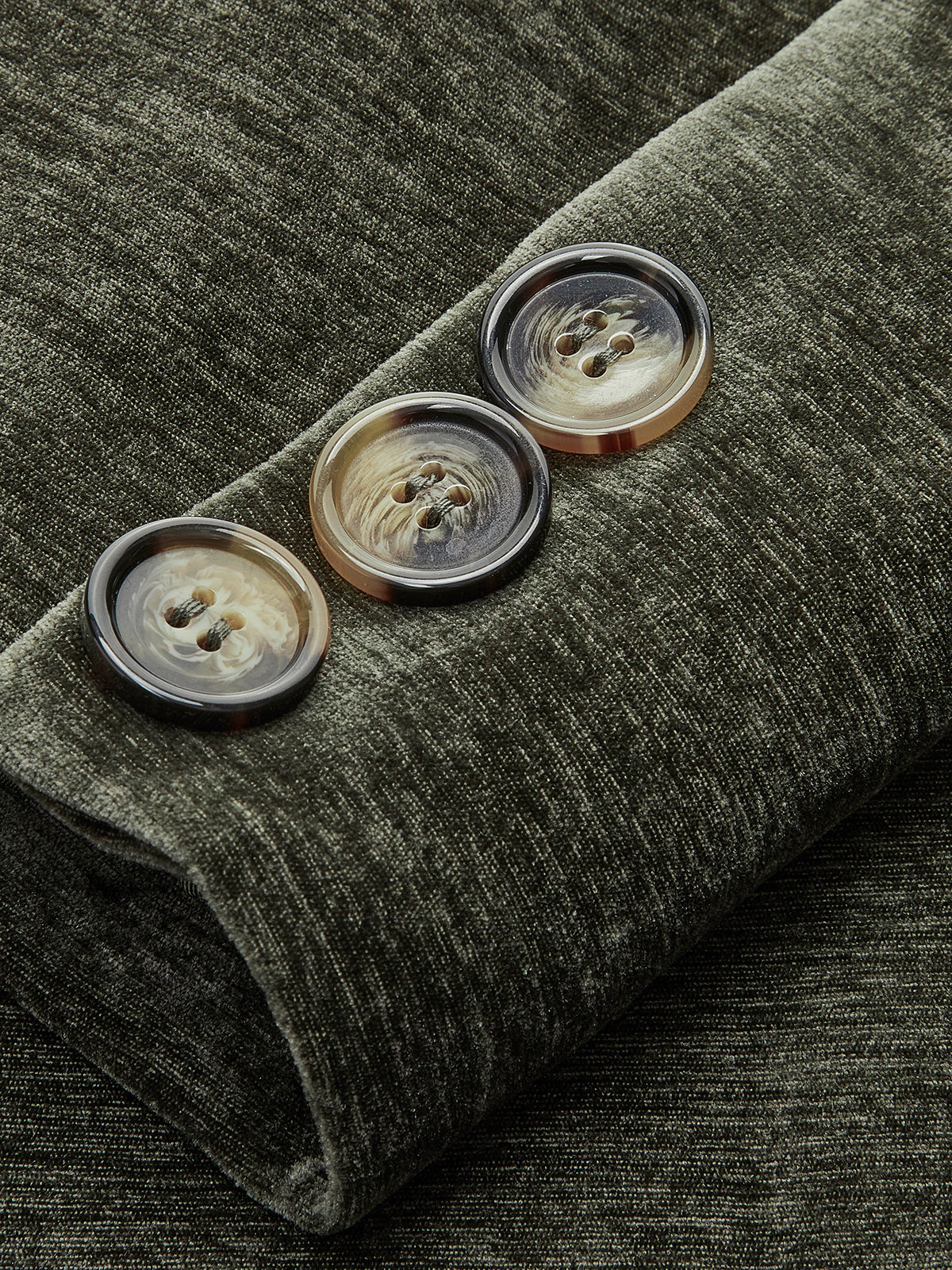 Luxurious retro velvet blazer 