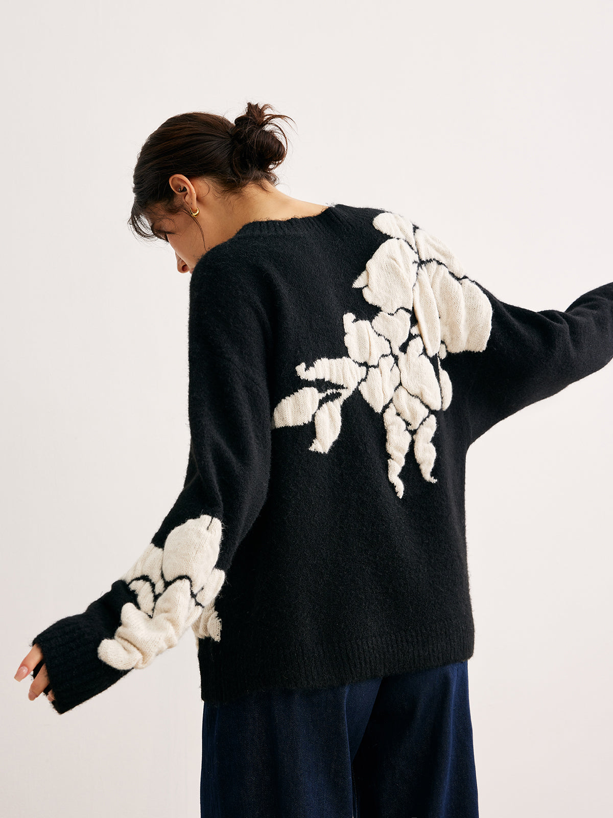 Eleganza v-neck knitted sweater 